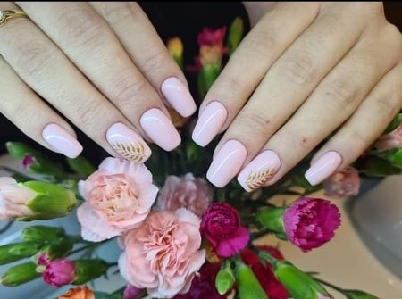 Paznokcie-na-recepcji